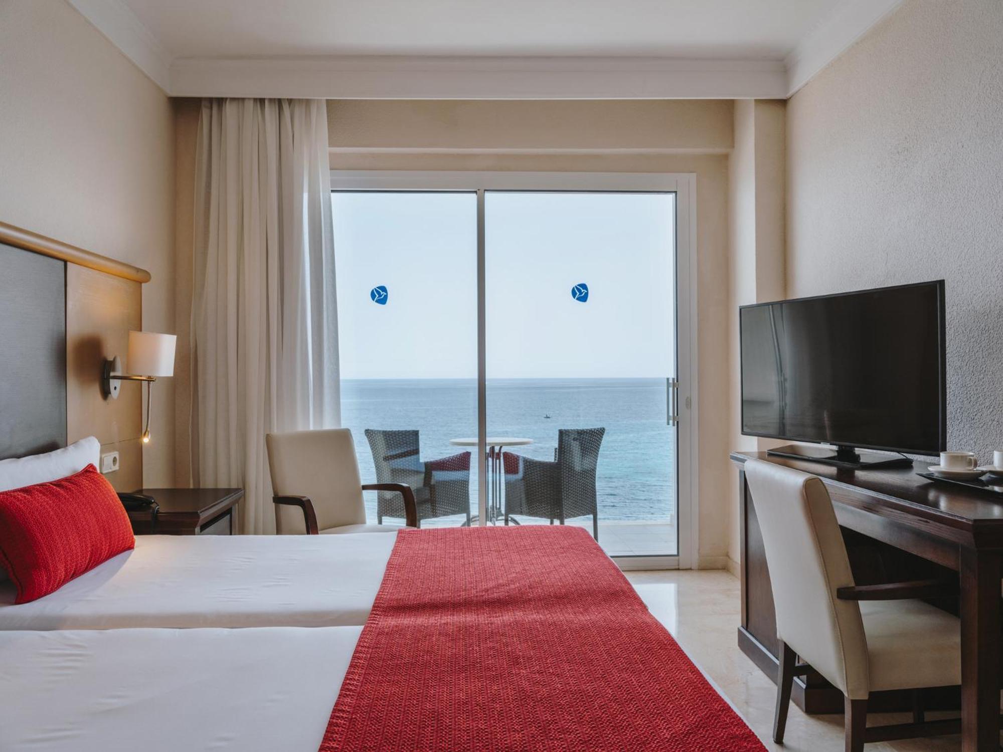 Grupotel Aguait Resort & Spa - Adults Only Кала Ратхада Екстериор снимка