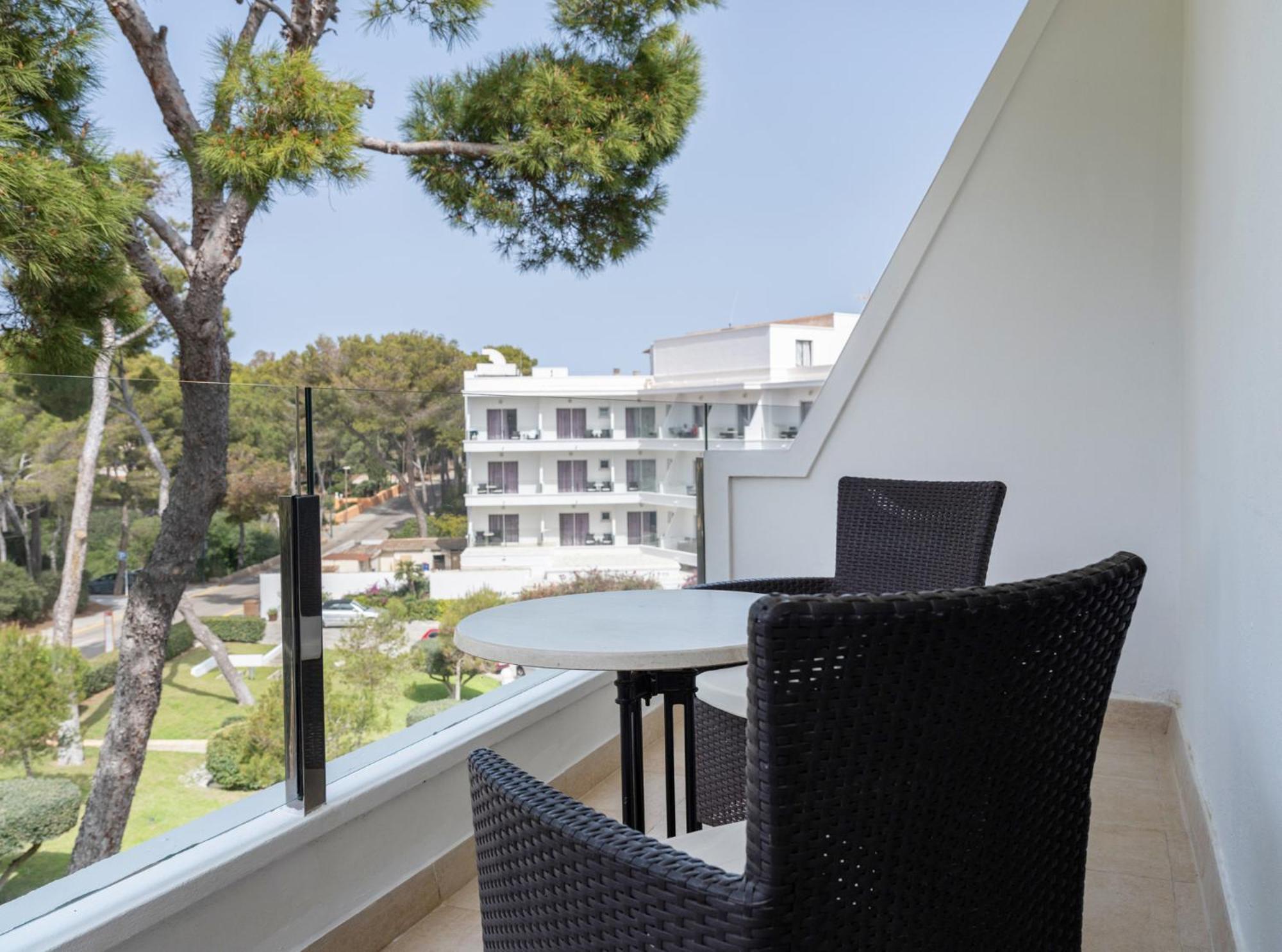 Grupotel Aguait Resort & Spa - Adults Only Кала Ратхада Екстериор снимка